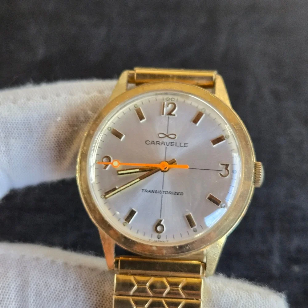 Vintage Caravelle Transistorized Mens Watch Gold Tone Stretch Band Parts Repair